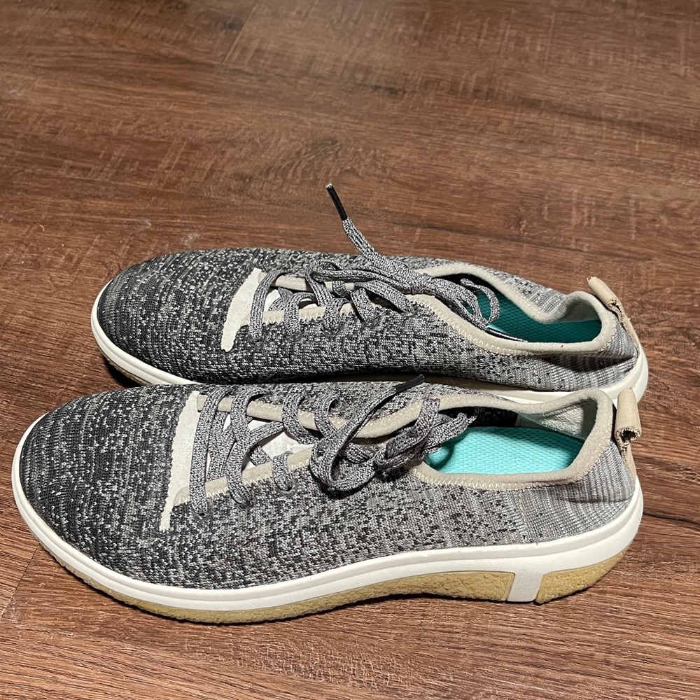 Bluprint Women’s Shoes Size 9.5